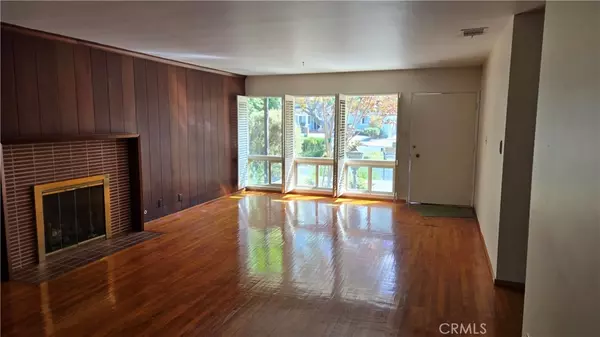 Long Beach, CA 90815,1821 N College PL