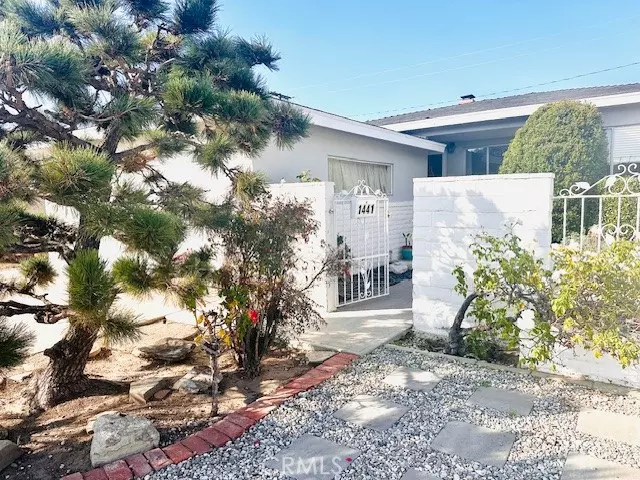 1441 W 152nd St, Gardena, CA 90247