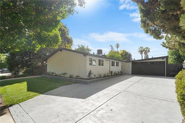 8223 Garden Grove AVE, Reseda, CA 91335