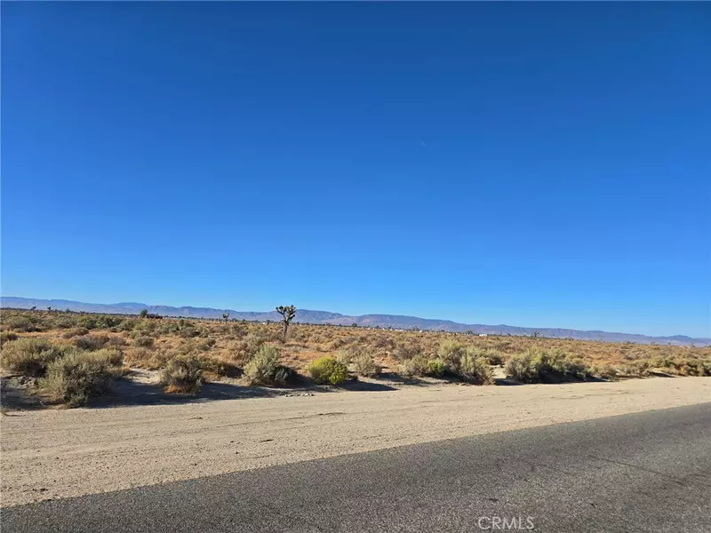 30 30 Avenue G, Lancaster, CA 93535