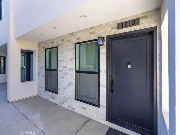 San Pedro, CA 90731,1018 S Leland ST #1
