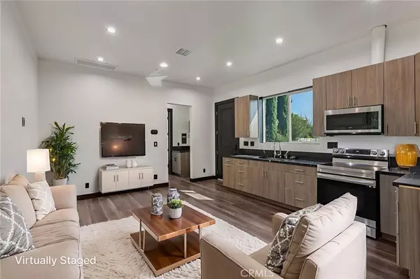Woodland Hills, CA 91367,6233 Penfield AVE