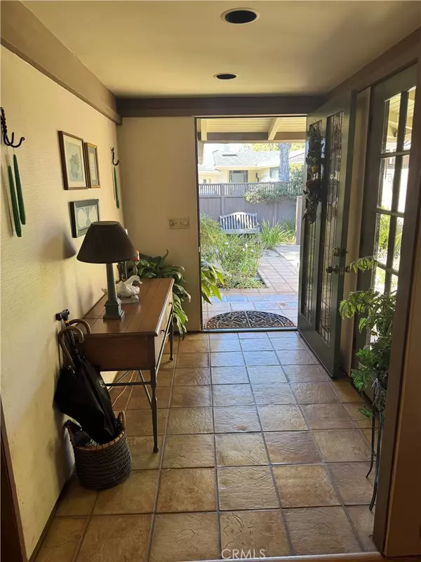 Encino, CA 91436,16216 Bertella DR