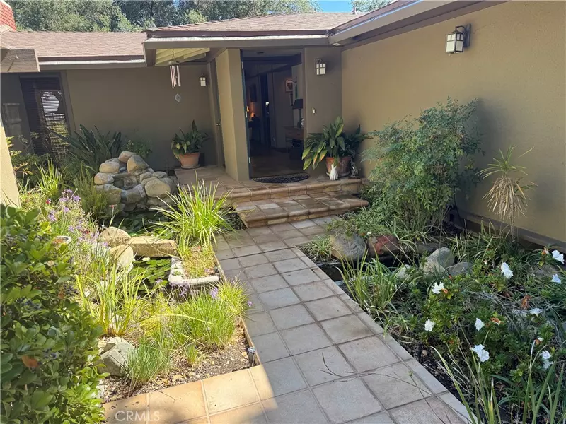 16216 Bertella DR, Encino, CA 91436