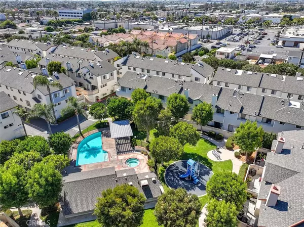 Lawndale, CA 90260,15111 Freeman AVE #75