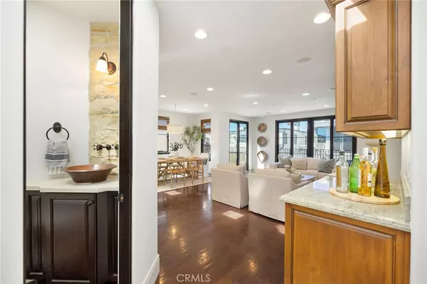 Manhattan Beach, CA 90266,432 21st PL