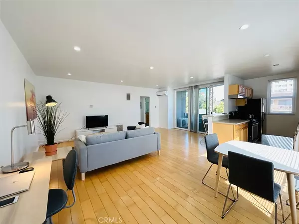 Santa Monica, CA 90403,1114 6th ST #7
