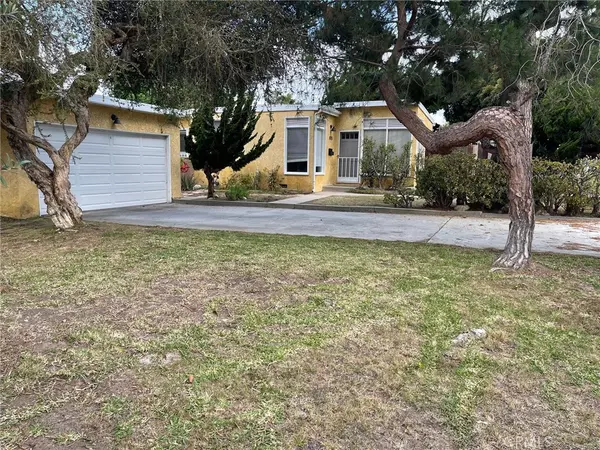 Redondo Beach, CA 90277,875 Calle De Arboles