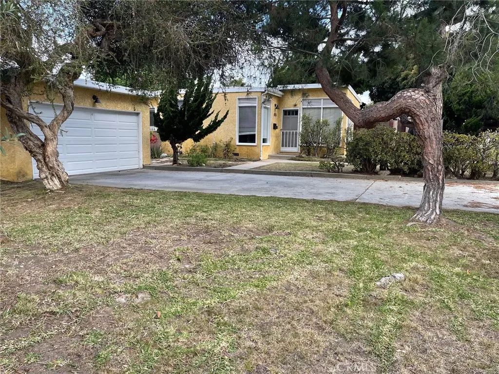 Redondo Beach, CA 90277,875 Calle De Arboles