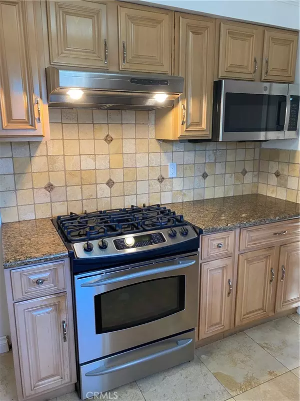 San Pedro, CA 90731,806 W Bloomwood