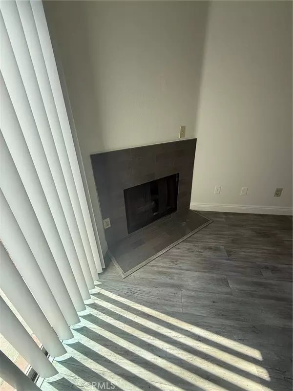 Tustin, CA 92780,15642 Pasadena