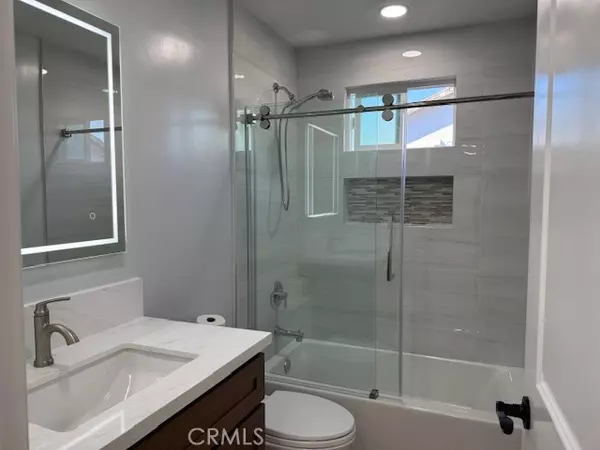 Lomita, CA 90717,24627 Cypress Street