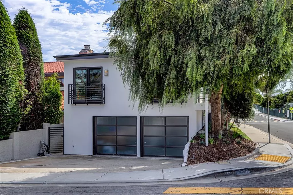 Manhattan Beach, CA 90266,1500 2nd ST