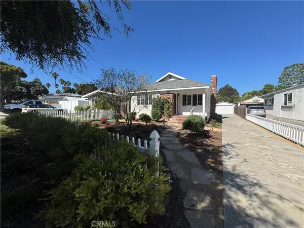 Redondo Beach, CA 90277,815 South Juanita