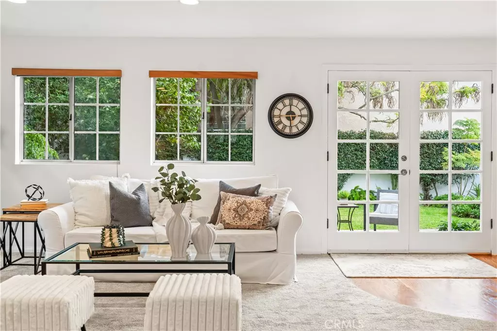 Redondo Beach, CA 90278,2002 Marshallfield