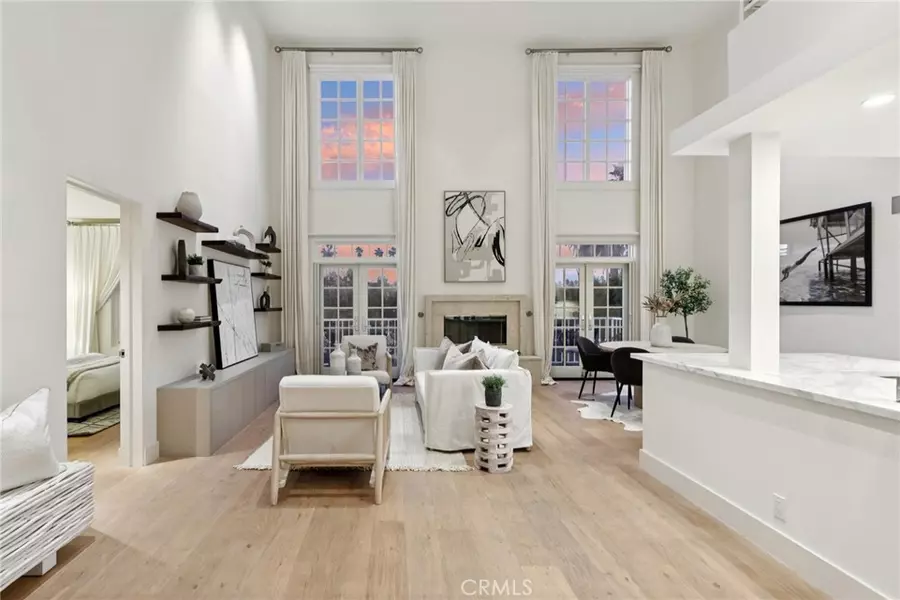 1040 4th #407, Santa Monica, CA 90403