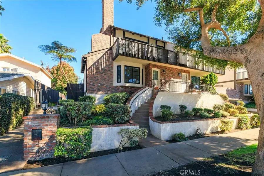 240 S Broadway #2, Redondo Beach, CA 90277