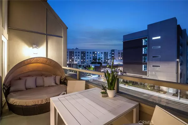 Marina Del Rey, CA 90292,4350 Via Dolce #311