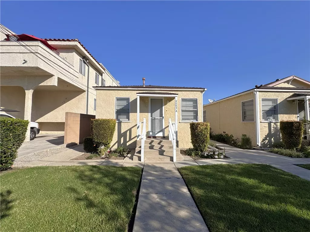 Hawthorne, CA 90250,4263 W Broadway #B