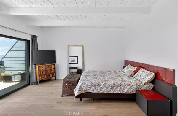 Redondo Beach, CA 90277,431 Camino De Las Colinas