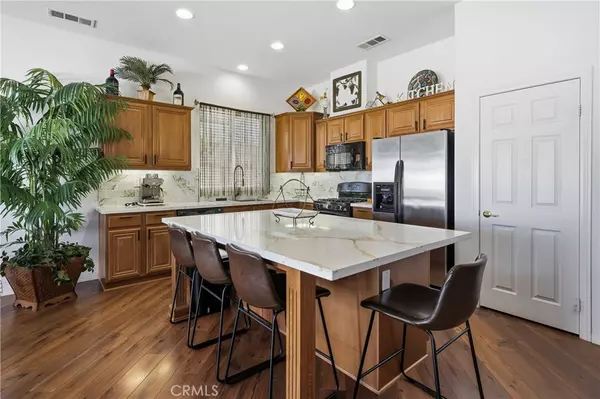 Indio, CA 92203,84206 Canzone