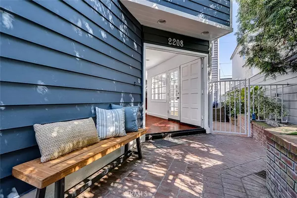 Manhattan Beach, CA 90266,2208 Grandview AVE