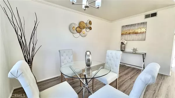 Torrance, CA 90503,3101 Plaza Del Amo #18