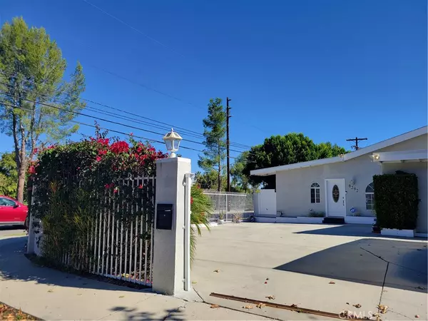 Woodland Hills, CA 91367,6292 Lubao