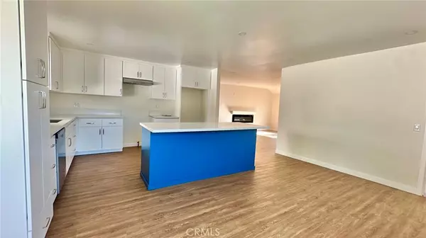 Los Angeles, CA 90011,2512 Stanford