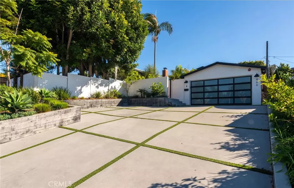 966 Rosecrans AVE, Manhattan Beach, CA 90266