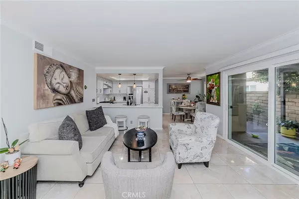 Hawthorne, CA 90250,14002 Cerise