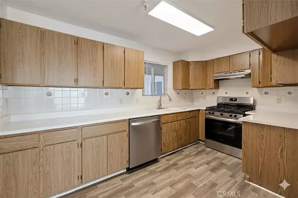 Lomita, CA 90505,24410 Crenshaw BLVD #216