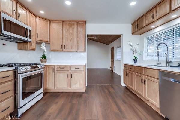 Lawndale, CA 90260,4445 Marine