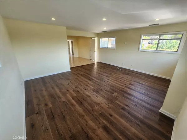 Sunland, CA 91040,11010 Oro Vista AVE