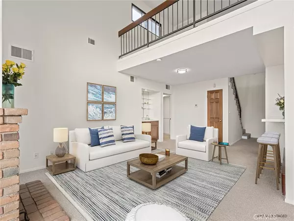 Playa Del Rey, CA 90293,8180 Manitoba ST #302