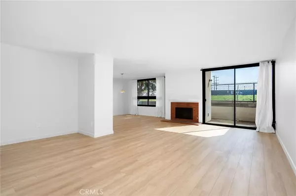 Playa Del Rey, CA 90293,8828 Pershing #130