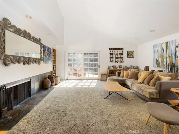 Manhattan Beach, CA 90266,1206 6th ST