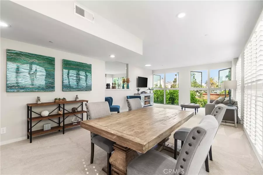 1927 Glendon #301, Los Angeles, CA 90025