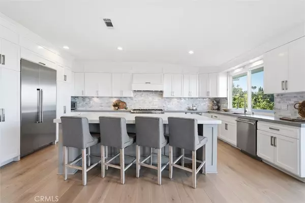 6045 Montemalaga DR, Rancho Palos Verdes, CA 90275