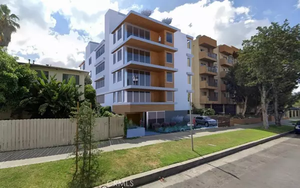 Los Angeles, CA 90048,350 N Hayworth AVE