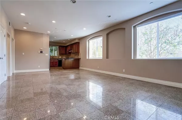 Manhattan Beach, CA 90266,623 Aviation WAY #C