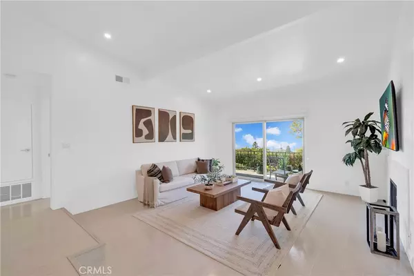 Rancho Palos Verdes, CA 90275,28127 Ridgethorne CT