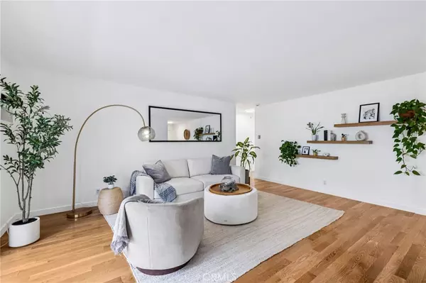 Santa Monica, CA 90403,947 16th ST #5