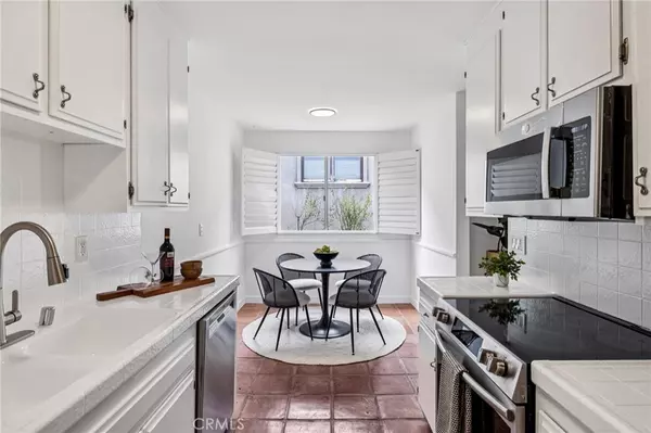 Santa Monica, CA 90403,947 16th ST #5