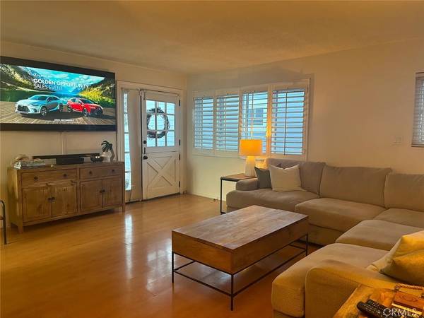 715 30th ST, Hermosa Beach, CA 90254