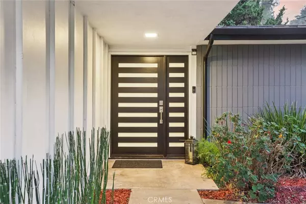 Rancho Palos Verdes, CA 90275,5044 Blackhorse RD