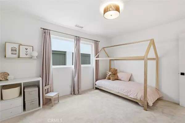 Redondo Beach, CA 90278,1722 Rockefeller