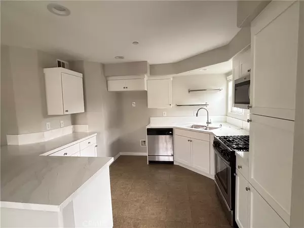 Harbor City, CA 90710,1401 Lomita Blvd #108