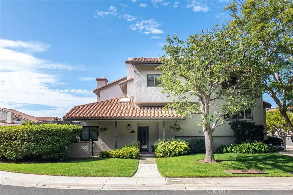 Manhattan Beach, CA 90266,1 Santa Rosa CT