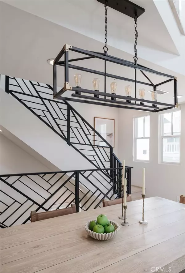 Redondo Beach, CA 90277,223 S Irena AVE #B